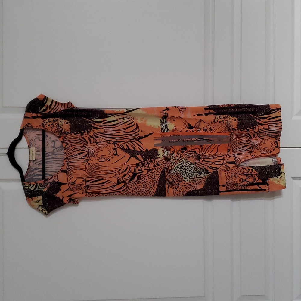 Fitted Graphic Print Dress